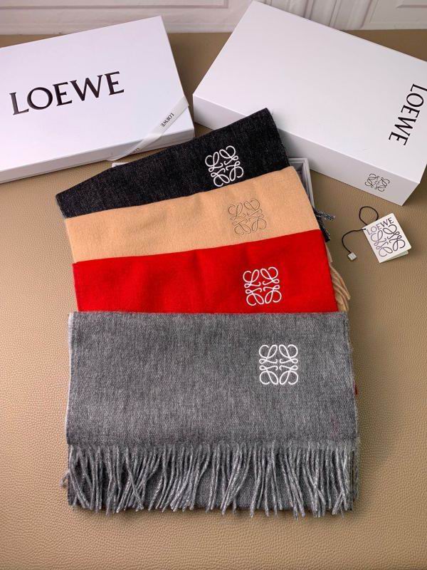 Loewe scarf hm